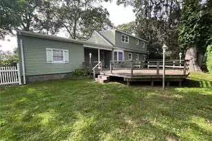8 Daly Dr, Riverhead, NY 11901 - Photo 34