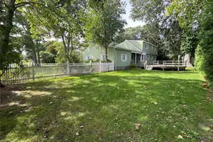 8 Daly Dr, Riverhead, NY 11901 - Photo 32