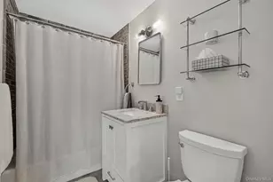 25 Franklin Ave, White Plains, NY 10601 - Photo 24
