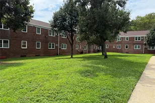 226-09 Union Tpke, Oakland Gardens, NY 11364 - Photo 16