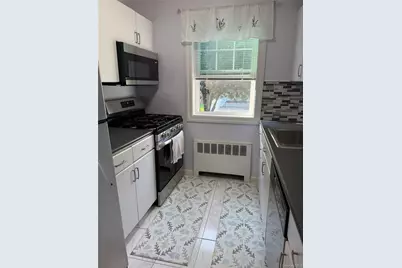 226-09 Union Turnpike #B, Oakland Gardens, NY 11364 - Photo 6