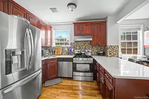 158-39 77th Rd, Fresh Meadows, NY 11366 - Photo 16