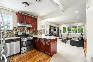 158-39 77th Rd, Fresh Meadows, NY 11366 - Photo 8