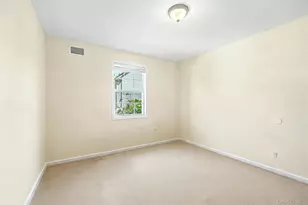 158-39 77th Rd, Fresh Meadows, NY 11366 - Photo 6