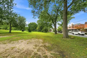 1463 Pelham Pkwy N, Bronx, NY 10469 - Photo 6