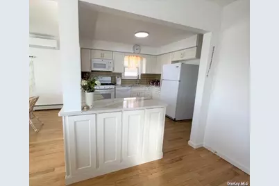 24 Virginia Avenue #Top, Long Beach, NY 11561 - Photo 6