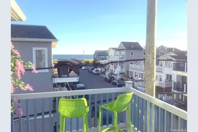 24 Virginia Avenue #Top, Long Beach, NY 11561 - Photo 2