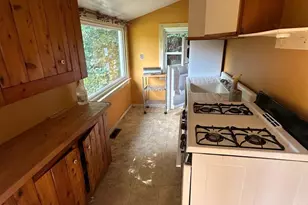 348-354 Binnewater Rd, Kingston, NY 12401 - Photo 10