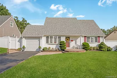 9 Linwood Avenue, Farmingdale, NY 11735 - Photo 1