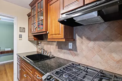 154 Underhill Avenue #2A, West Harrison, NY 10604 - Photo 12