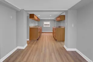 76 Suffolk Rd, Island Park, NY 11558 - Photo 28