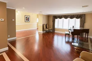 543 Fairway Dr, Woodmere, NY 11598 - Photo 4