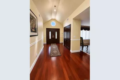 543 Fairway Drive, Woodmere, NY 11598 - Photo 2