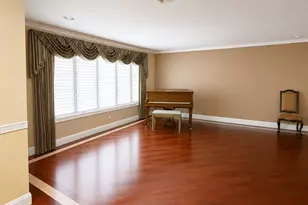 543 Fairway Dr, Woodmere, NY 11598 - Photo 6