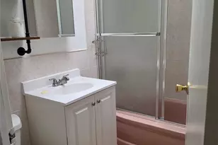 61-25 75th St, Middle Village, NY 11379 - Photo 14