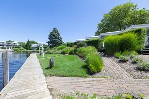 35 Library, Westhampton Beach, NY 11978 - Photo 16