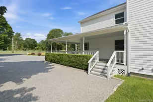 250 Montauk Hwy, East Moriches, NY 11940 - Photo 6