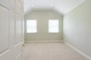 250 Montauk Hwy, East Moriches, NY 11940 - Photo 14