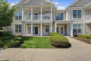 2806 Bennington Dr, Fishkill, NY 12524 - Photo 2