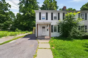 10 Dutchess Ave, Wappingers Falls, NY 12590 - Photo 2