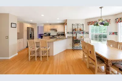 150 Hayrick Lane, Commack, NY 11725 - Photo 10