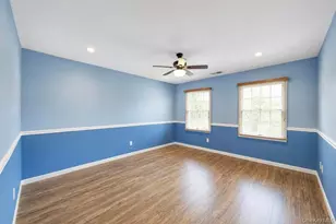 150 Hayrick Ln, Commack, NY 11725 - Photo 20