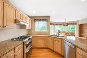 150 Hayrick Ln, Commack, NY 11725 - Photo 12