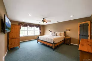 150 Hayrick Ln, Commack, NY 11725 - Photo 22
