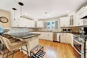 1836 Gardenia Ave, Merrick, NY 11566 - Photo 10