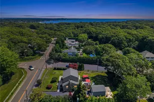 70 Fanning Ave, Hampton Bays, NY 11946 - Photo 14