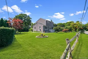 70 Fanning Ave, Hampton Bays, NY 11946 - Photo 32
