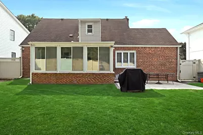 442 Langley Avenue, West Hempstead, NY 11552 - Photo 14