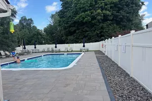 207 Crestwood Ct, Fishkill, NY 12524 - Photo 32