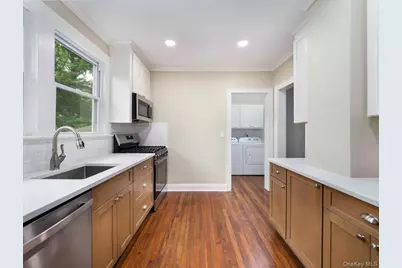 121 Clinton Avenue, Nyack, NY 10960 - Photo 10