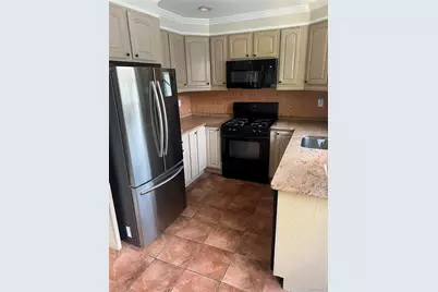 548 S 9th Avenue #2, Mount Vernon, NY 10550 - Photo 2