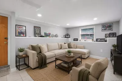 8 Hampton Road, Poughkeepsie, NY 12603 - Photo 24