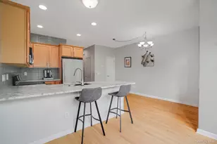 303 Bridgeview Dr, Poughkeepsie, NY 12601 - Photo 14