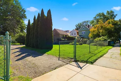 315 Sickles Avenue, New Rochelle, NY 10801 - Photo 36