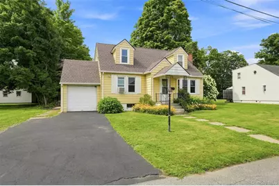 5 Dewitt Street, Ellenville, NY 12428 - Photo 2