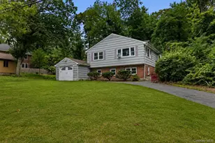 44 Chestnut Ave, Setauket, NY 11733 - Photo 28