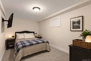 44 Chestnut Ave, Setauket, NY 11733 - Photo 12