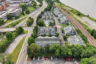 308 Bridgeview Dr, Poughkeepsie, NY 12601 - Photo 6