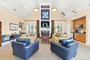 308 Bridgeview Dr, Poughkeepsie, NY 12601 - Photo 8