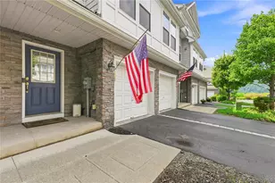308 Bridgeview Dr, Poughkeepsie, NY 12601 - Photo 14
