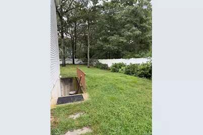 674 Flanders Road, Riverhead, NY 11901 - Photo 12