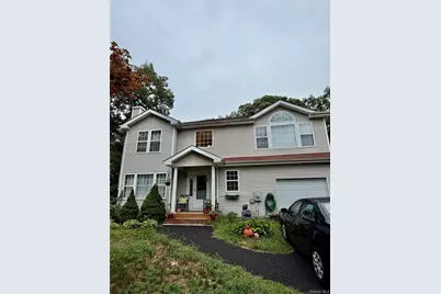674 Flanders Road, Riverhead, NY 11901 - Photo 2