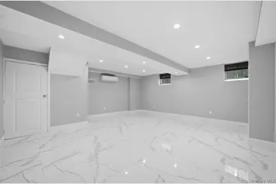 87 Woodlawn Avenue, New Rochelle, NY 10804 - Photo 28