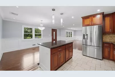 87 Woodlawn Avenue, New Rochelle, NY 10804 - Photo 6