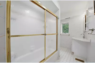 87 Woodlawn Avenue, New Rochelle, NY 10804 - Photo 26