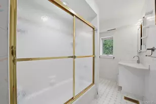 87 Woodlawn Ave, New Rochelle, NY 10804 - Photo 26